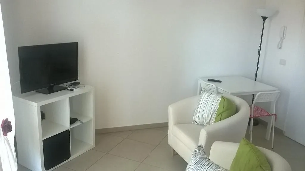 Residenza Di Via Dei Salici Gropello Cairoli 0*,